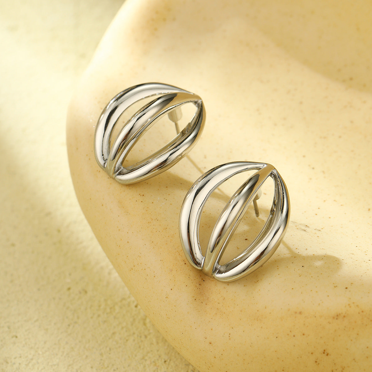 Vintage-Style Irregular Hollow-Out Titanium Steel Earrings for Women with 18K Gold Plating