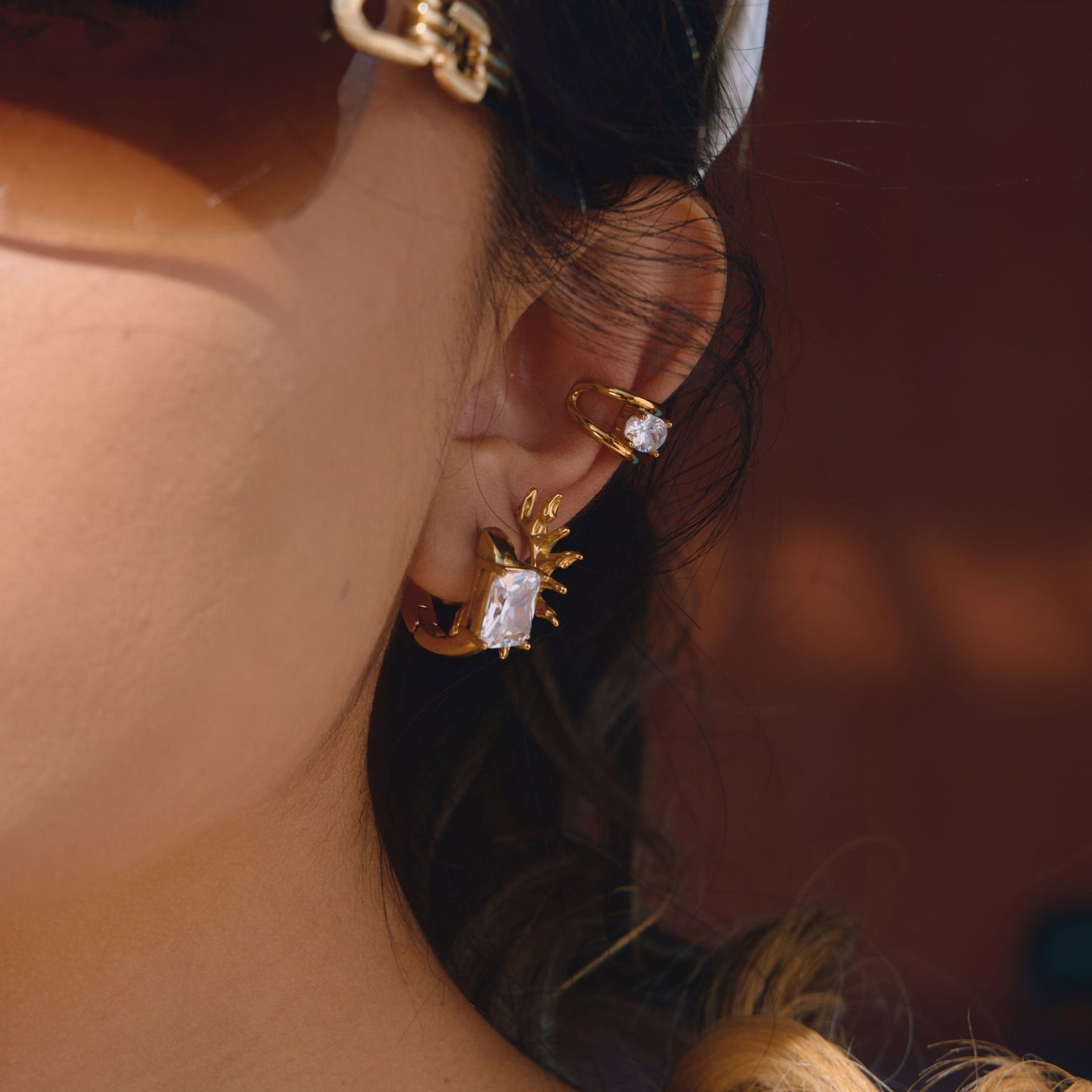 Elegant Geometric Stainless Steel Plated Cubic Zirconia Sun Ear Cuff for Women