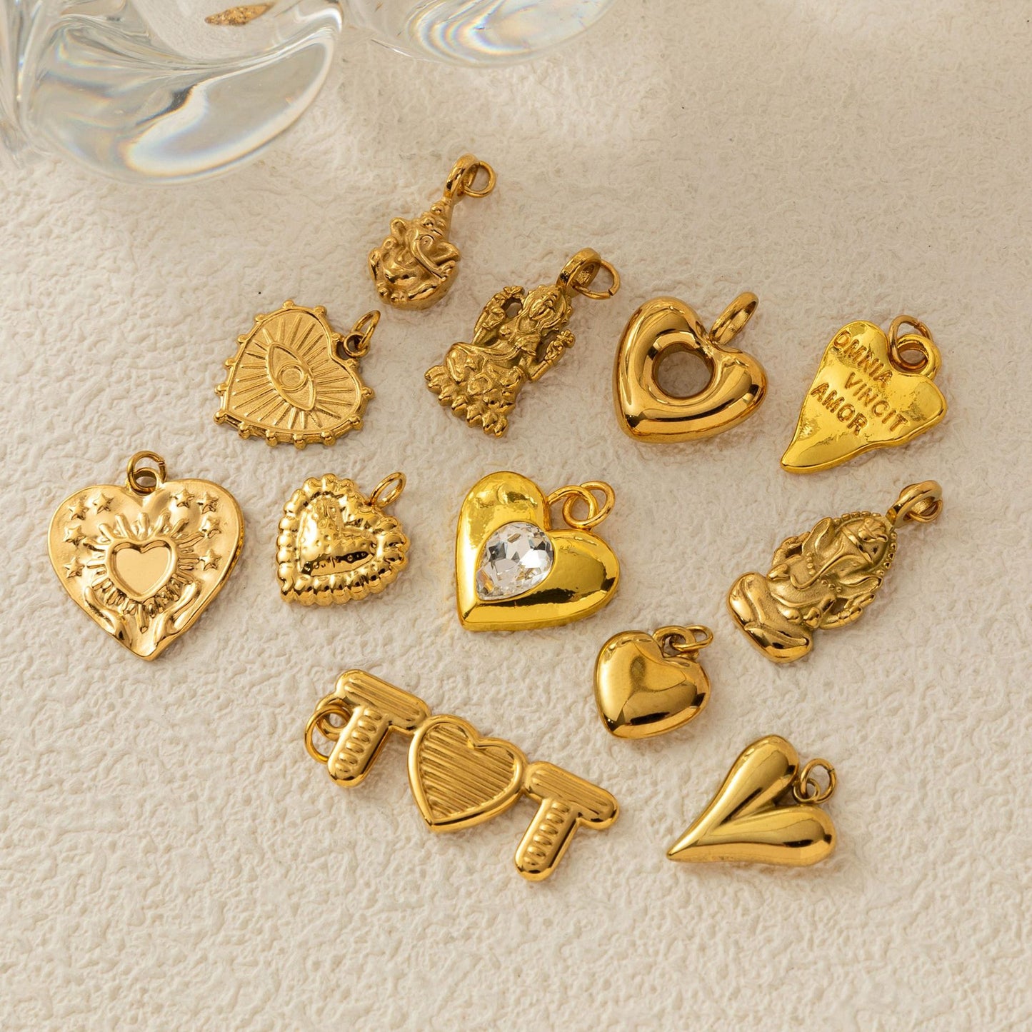 Vintage 18K Gold Plated Heart Shape Stainless Steel PVD Charm Bar Necklace