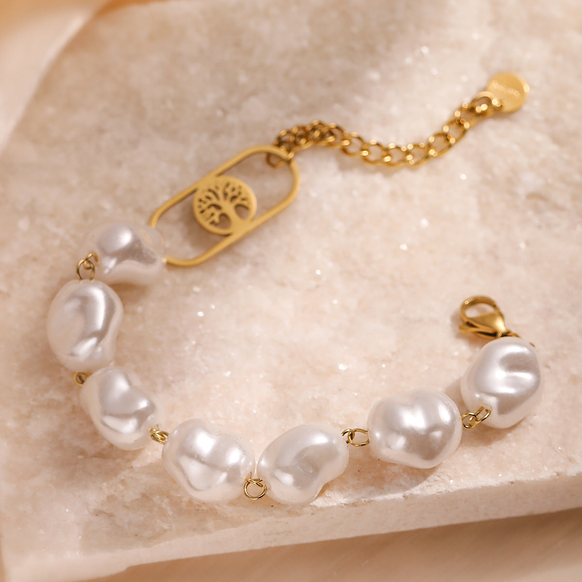 Bracciale da donna in acciaio inossidabile placcato oro con perle in stile barocco geometrico