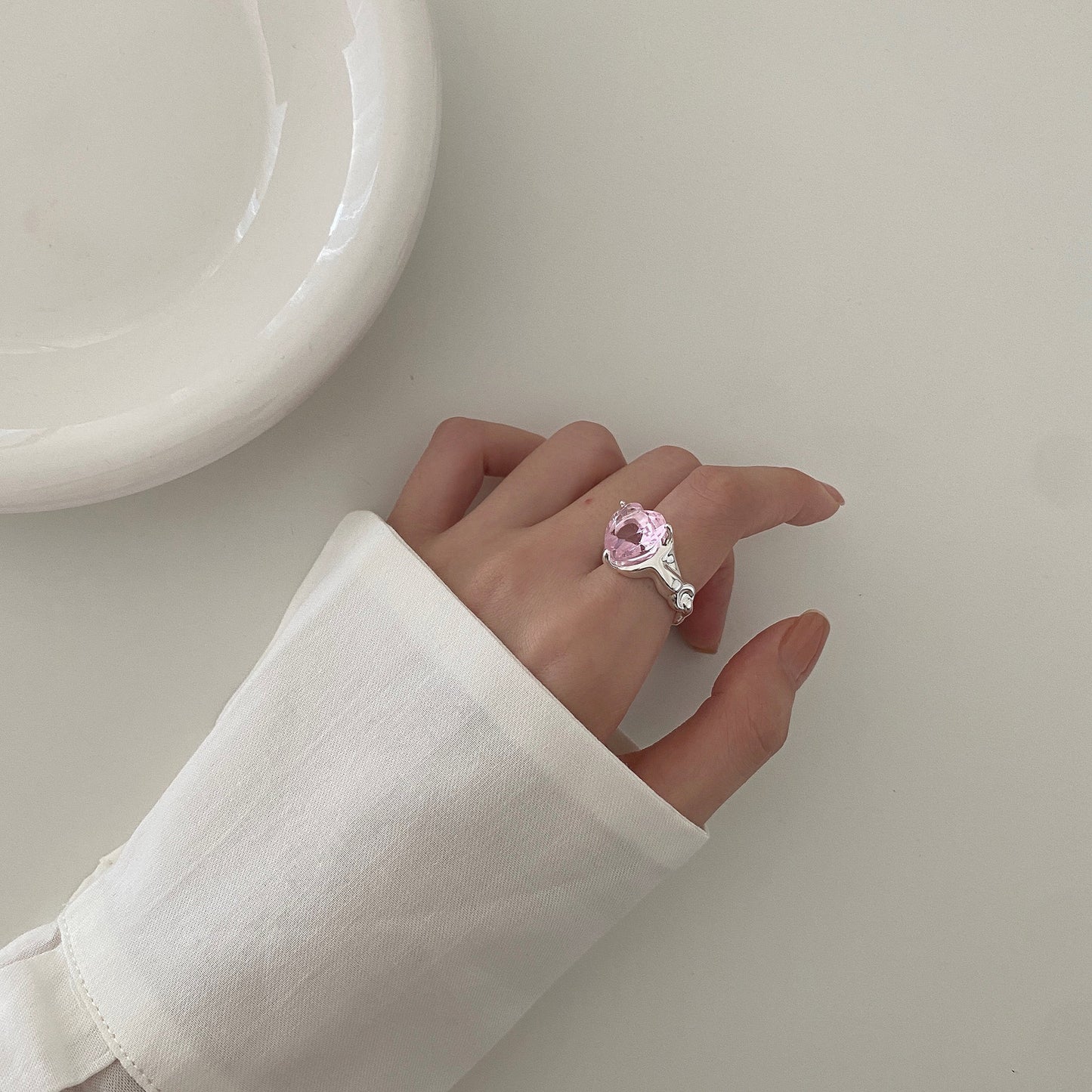 Minimalist Heart-Shaped 925 Sterling Silver Ring with Pink Cubic Zirconia Inlay for Women
