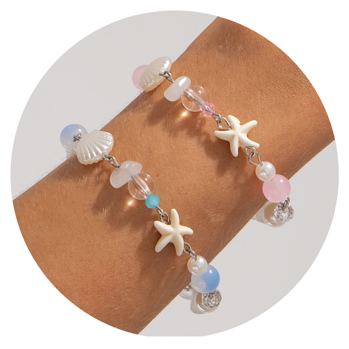 Minimalist Seashell and Starfish Tassel Bracelet in Acrylic with Handmade Craftsmanship for Women
