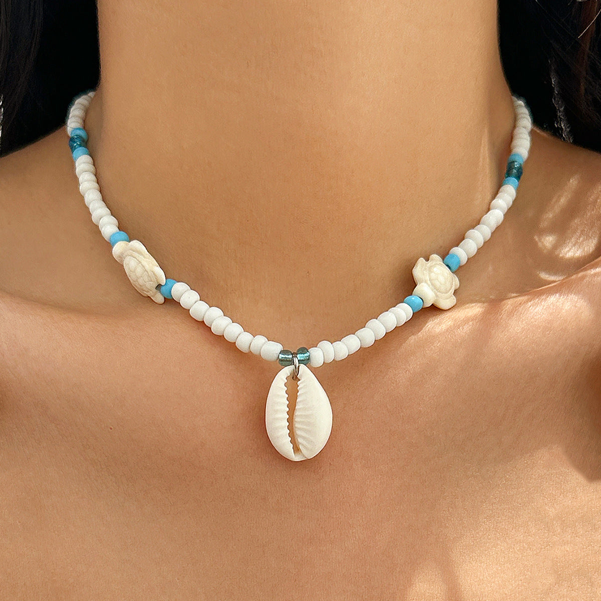 Collana in resina a forma di stella a tema spiaggia vintage da donna con ciondolo a conchiglia e catena a sfere perline
