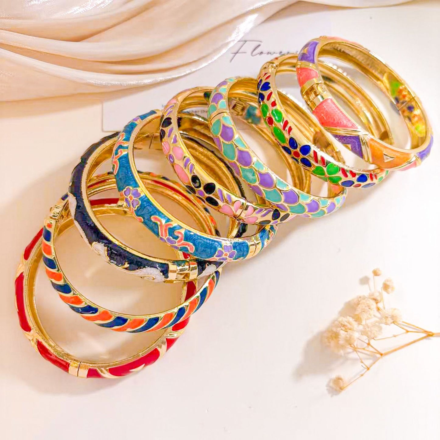 Vintage Elegant Floral Enamel Alloy Rhinestone Inlay Open Cuff Bracelet for Women
