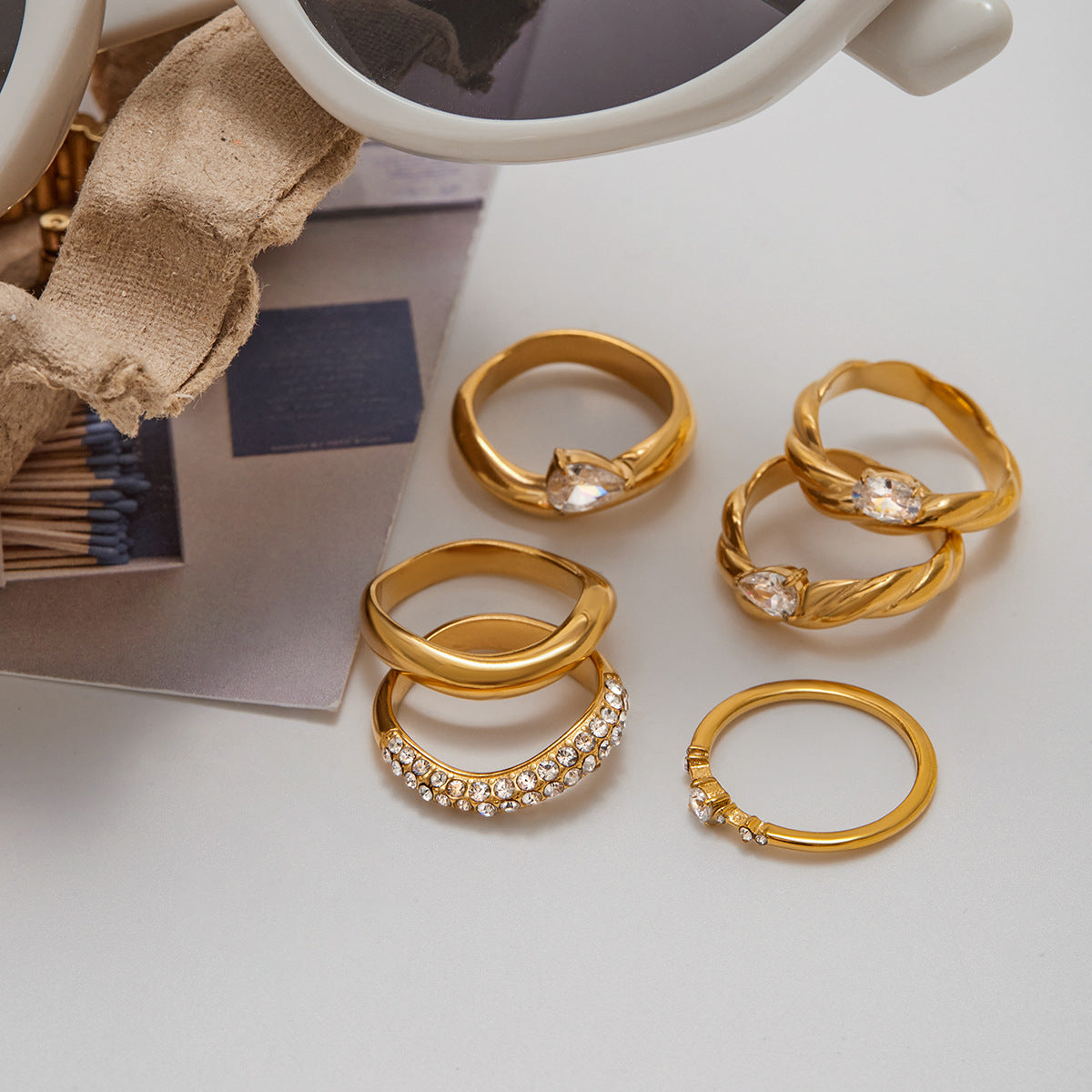 Anillo de acero inoxidable geométrico minimalista con incrustaciones de circonita chapado para mujer, joyería de lujo