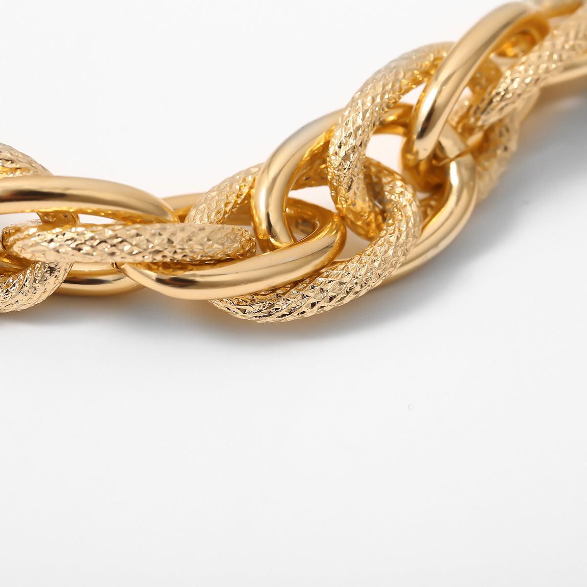 Punk Minimalist Plated Alloy Star Link Chain Bracelet for Women