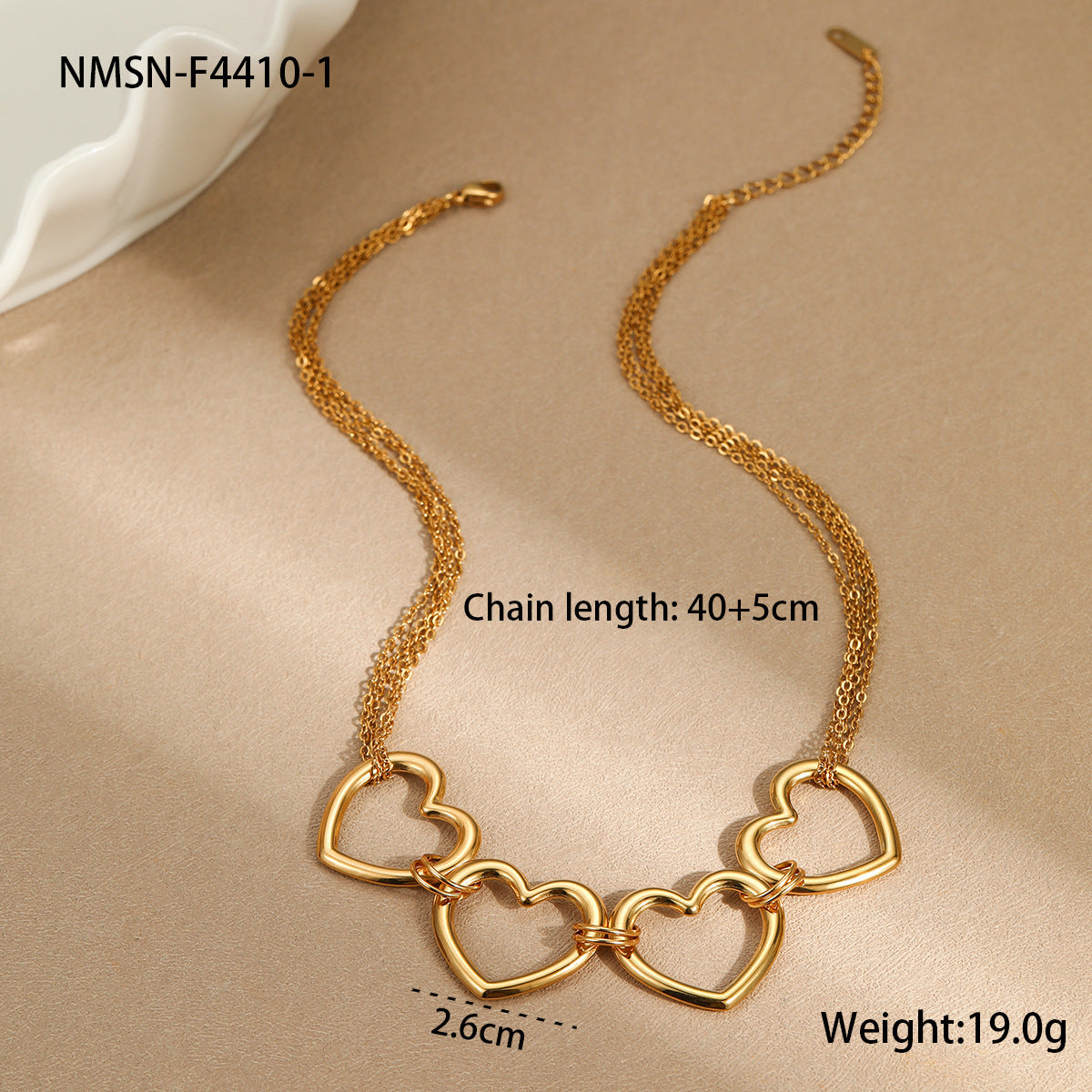 Fashionable Hollow Heart-Shaped Stainless Steel Necklace with 18K Gold Plating for Women