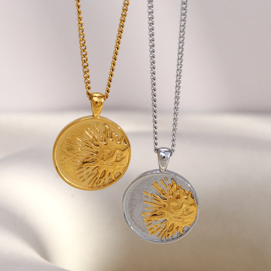 Collana da donna con ciondolo a moneta solare in acciaio inossidabile geometrico di lusso, placcato oro 18 carati