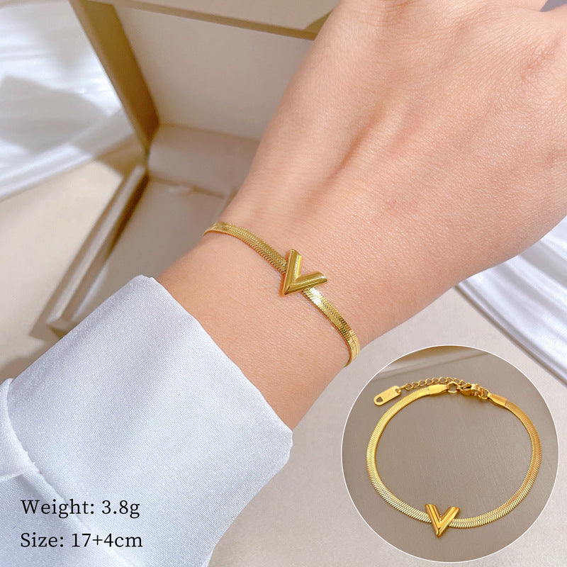 Minimalist V-Shaped Titanium Steel Chain Bracelet for Women with Gold Plating and Nature-Inspired Design