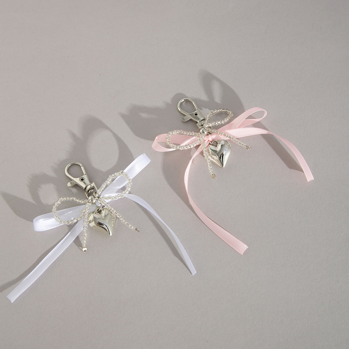 Sweet Plated Alloy Heart Teardrop Pendant Keychain with Bowknot Charm