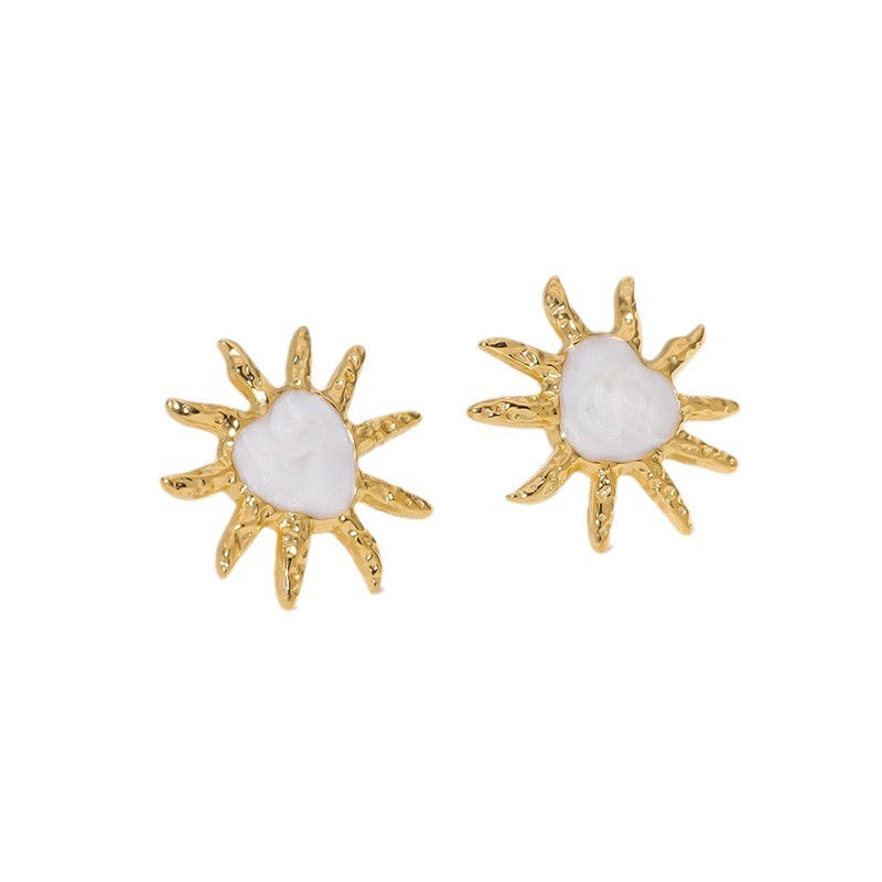 Elegant Sunflower-Shaped 18K Gold-Plated Titanium Steel Stud Earrings for Women