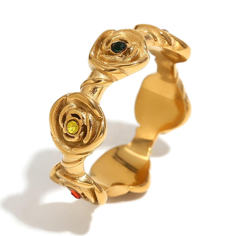 Collana con Pendente a Croce Geometrica Stile Vintage in Acciaio Inossidabile con Placcatura in Oro 18K e Accenti di Strass Colorati