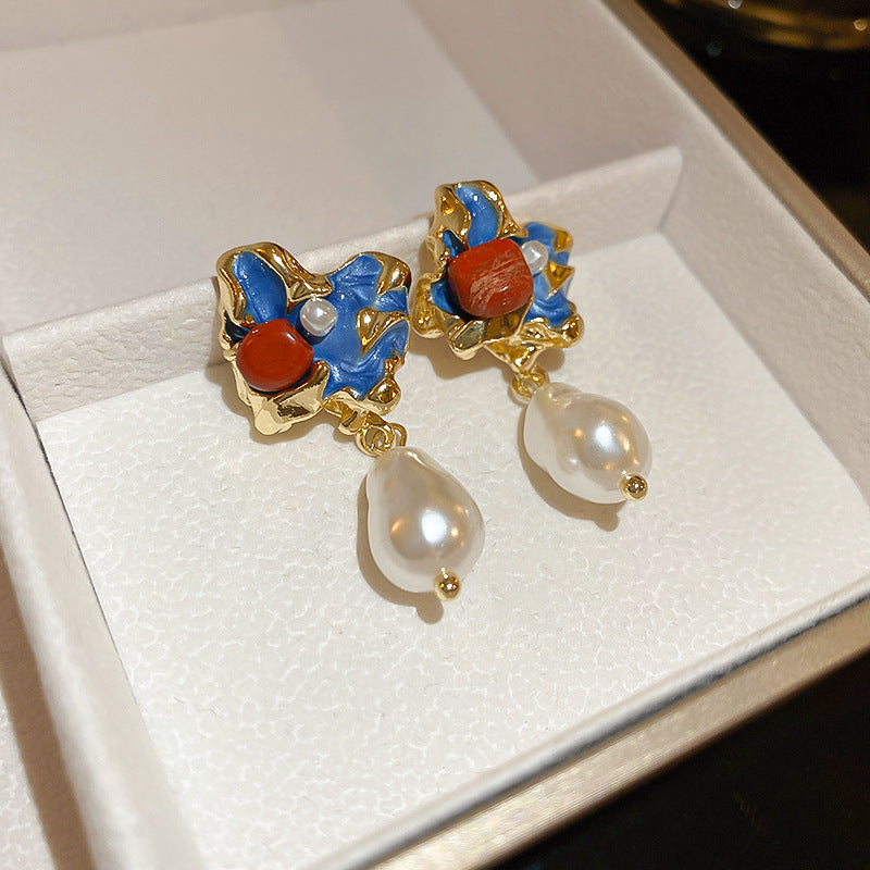 Orecchini a Cerchio Geometrici Artistici Vintage Stile Metà Secolo con Accenti di Perle, Base in Rame e Perni in Acciaio Elettroplaccato