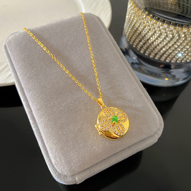 Vintage Micro-Paved Cubic Zirconia Crown Heart Star Geometric Brass Pendant Titanium Steel Box Chain Necklace for Unisex