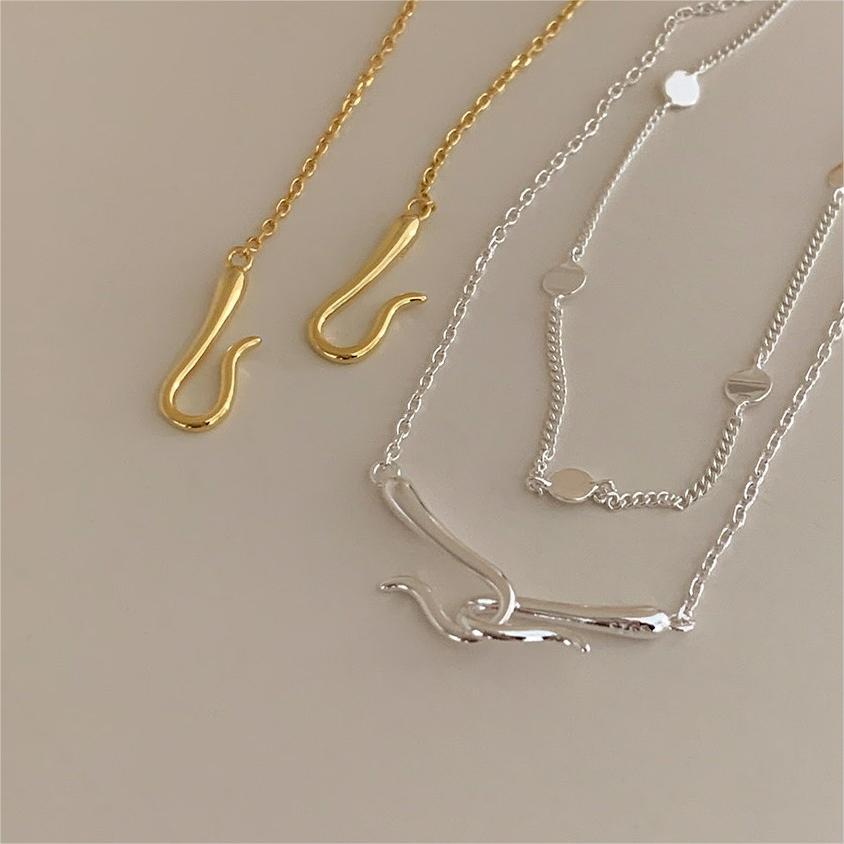 Collar con colgante geométrico minimalista de plata de ley 925 con delicado cierre de gancho