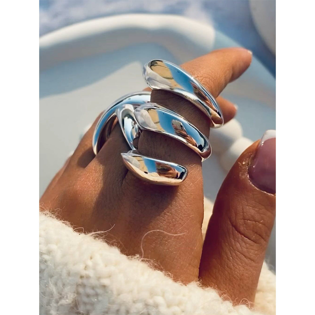 Moda Unisex Anello in acciaio inossidabile placcato oro 18 carati a tre strati con design irregolare