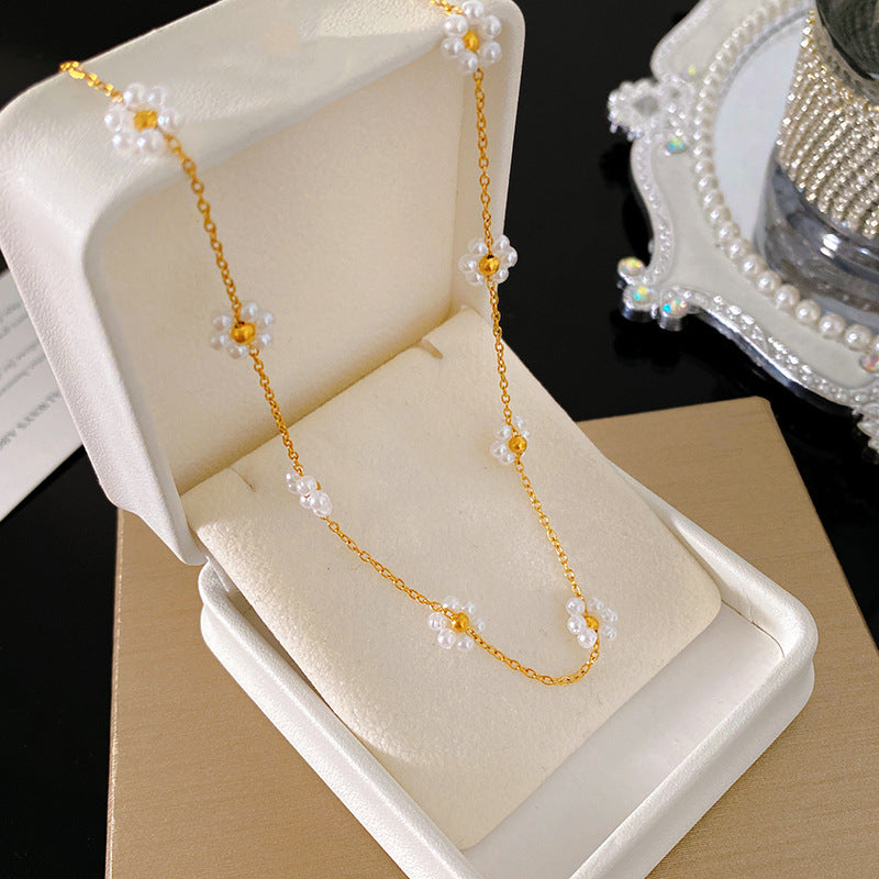 Elegant Floral Geometric Titanium Steel Necklace with Pearl Plated Pendant for Unisex