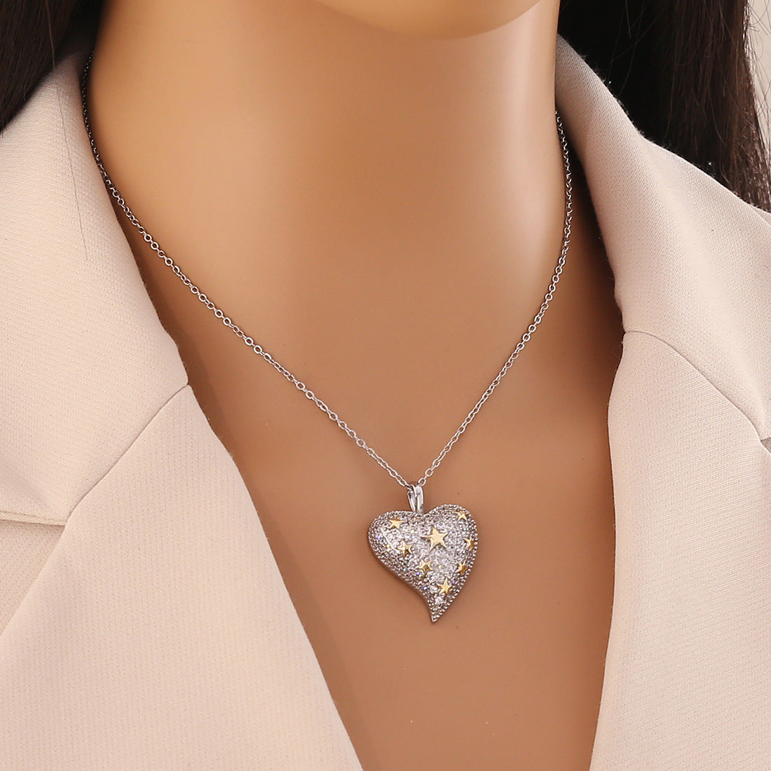 Fashionable Heart-Shaped Copper Pendant Necklace with Gold-Tone Accents for Women