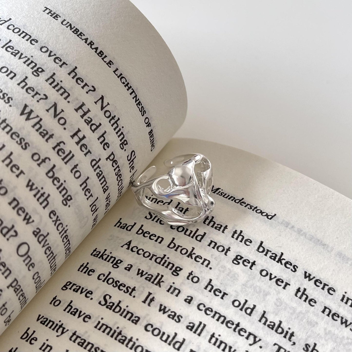 Minimalist Vintage 925 Sterling Silver Geometric Inlaid Cubic Zirconia Ring for Women