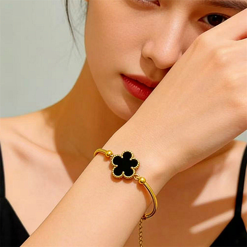 Luxury Elegant Gold Plated Floral Titanium Steel Bracelet for Women and Men