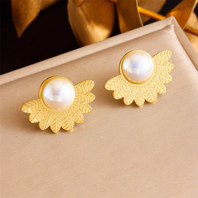 Pendientes de perlas para mujer con forma de pluma de acero inoxidable chapado en oro, estilo vintage y a la moda