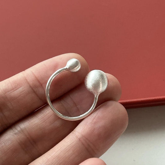 Anello da donna minimalista con cuore, in argento Sterling 925, con perline rotonde testurizzate