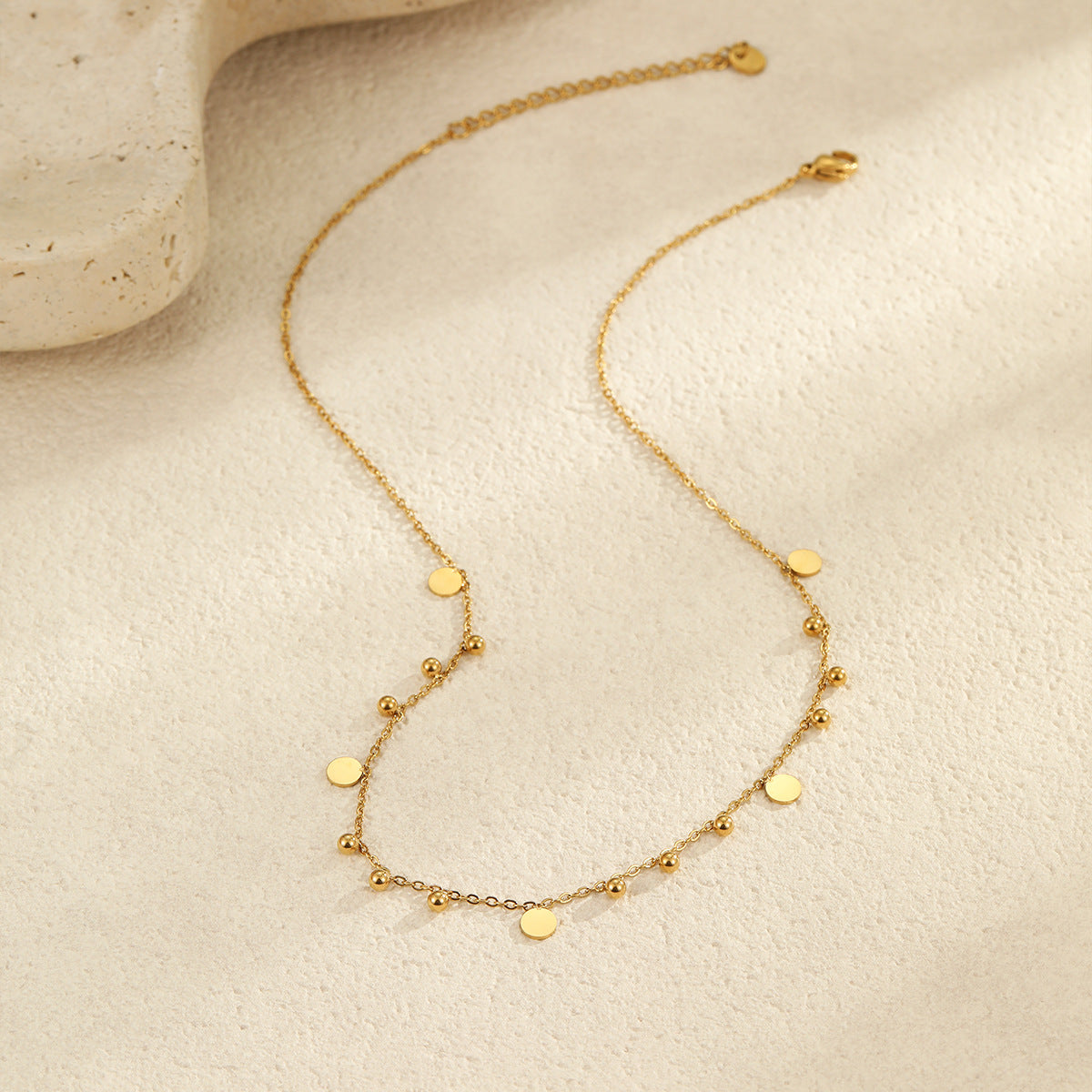 Collana da Donna Minimalista Geometrica in Acciaio Inossidabile con Finitura Placcata