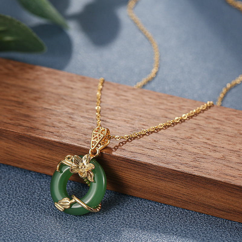 Collana con ciondolo minimalista in acciaio al titanio a forma di fiore con finitura placcata per donna e uomo, stile locket con catena a O