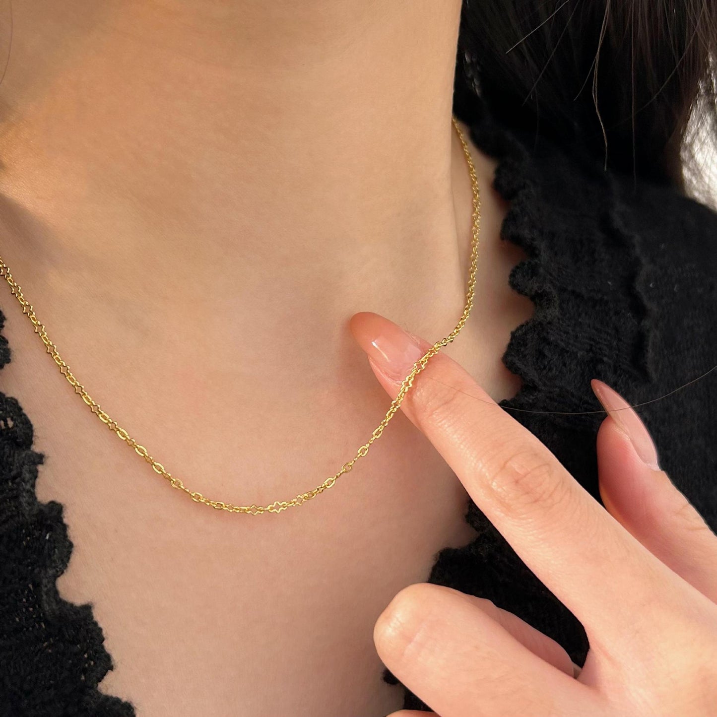 Minimalist Geometric Circle Pendant Necklace in 925 Sterling Silver with Plated Finish
