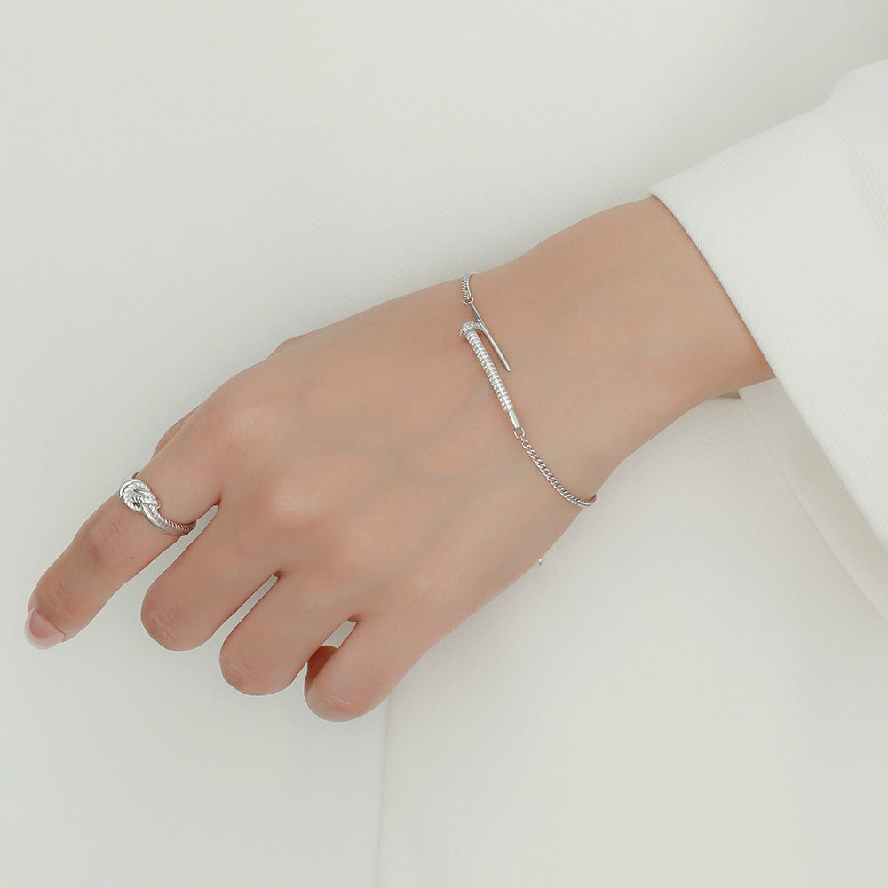 Pulsera geométrica de plata de ley 925 con incrustaciones de diamantes y remaches para mujer