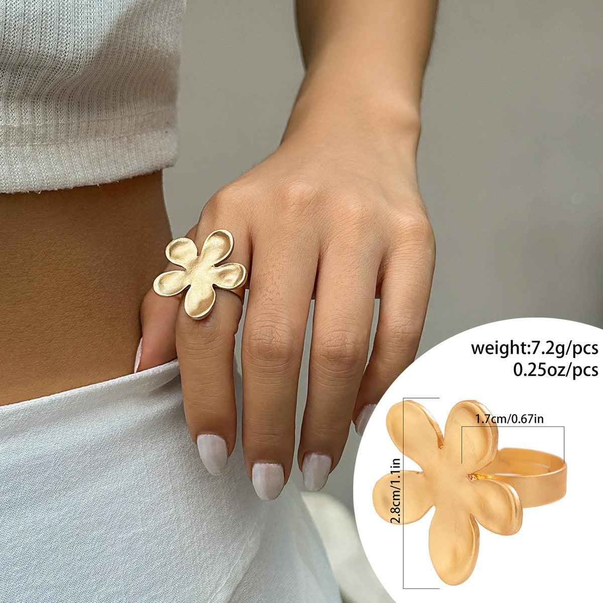 Minimalist Irregular Floral Geometric Alloy Ring with Textured Ruffled Design for Women