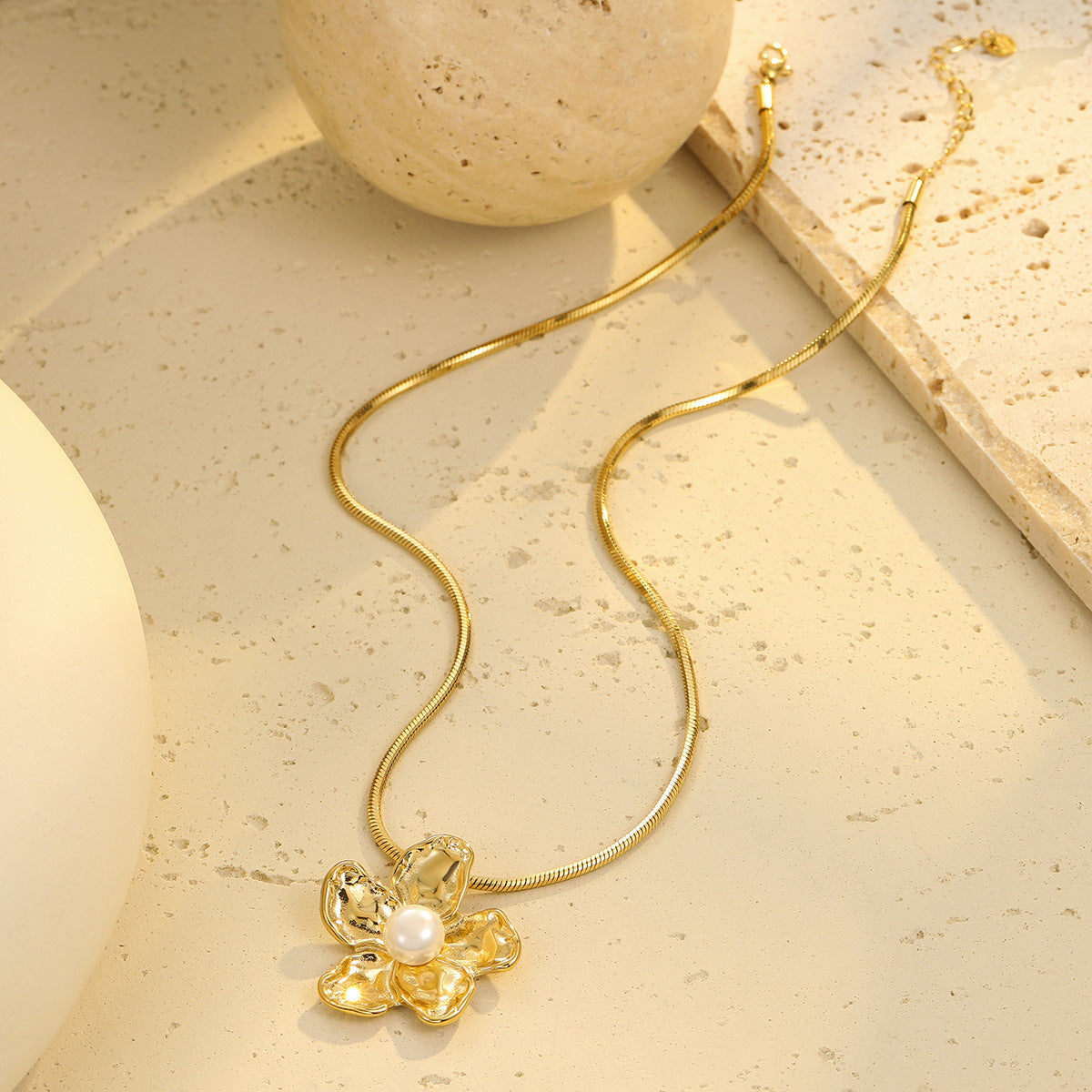 Fashion 18K Gold Plated Stainless Steel Floral Geometric Pendant Necklace Snake Chain for Women