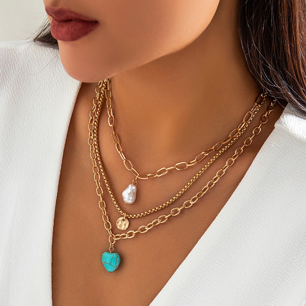 Collar con colgante de aleación con forma de corazón, de estilo barroco étnico, con acabado chapado y detalle de turquesa para mujer