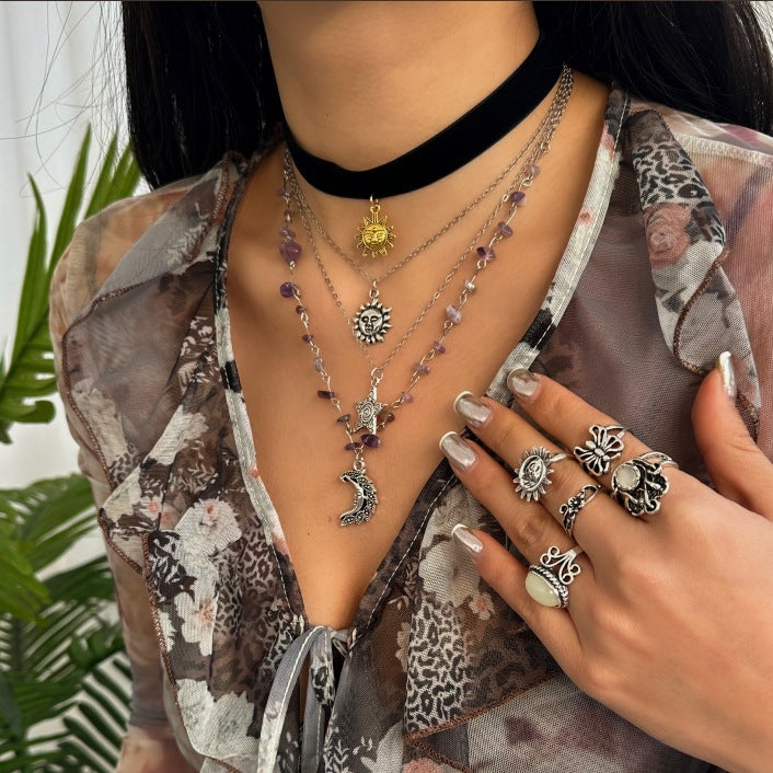 Collana con ciondolo geometrico a forma di stella e luna in lega bohémien placcata con nappa e perline da donna