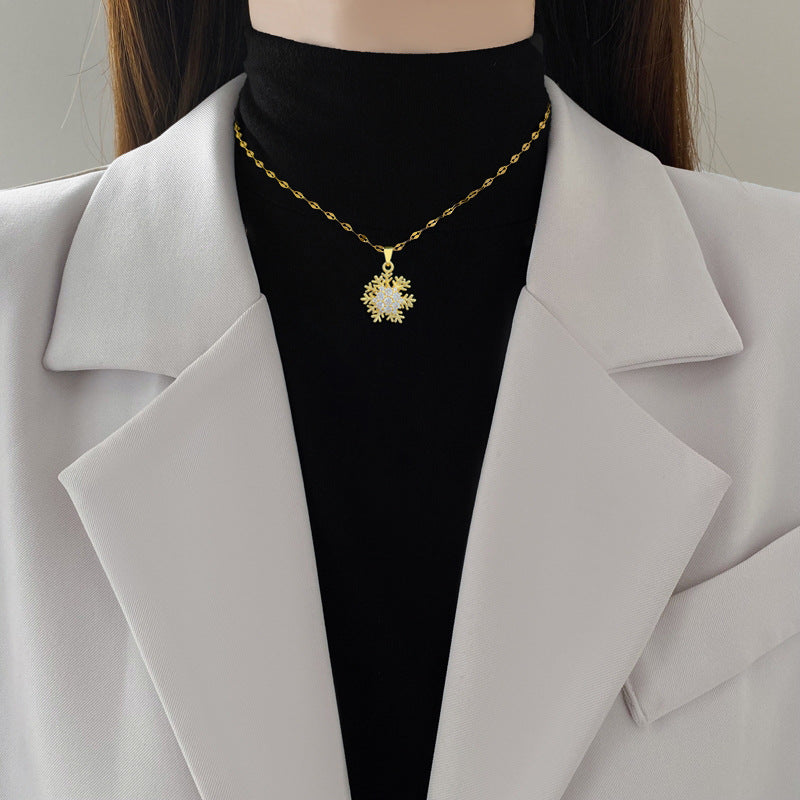 Sweet Minimalist Geometric Snowflake Rhinestone Pendant Necklace Titanium Steel Cable Chain for Unisex