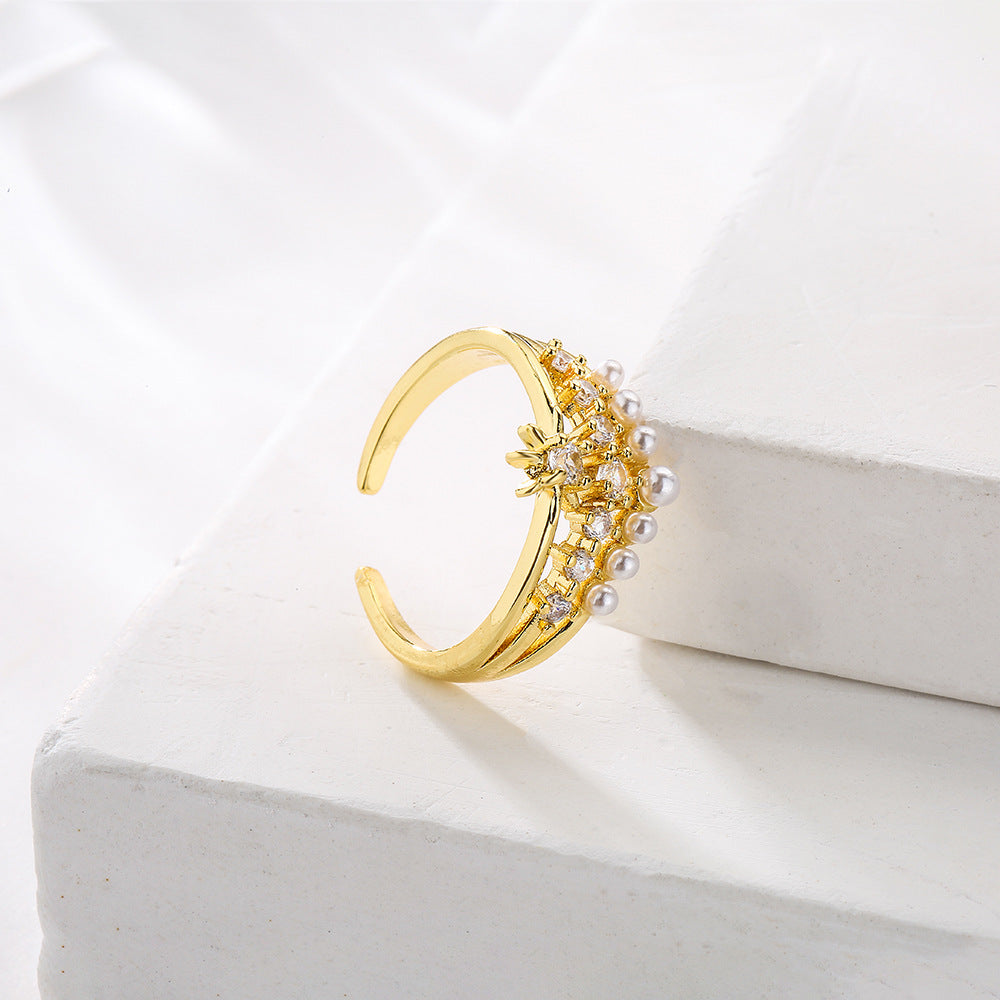 Geometric Hollow-Out Ring for Women Made of Copper with 18K Gold Plating and Zircon Inlay