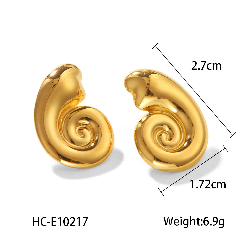 Orecchini da donna minimalisti in acciaio inossidabile a forma di conchiglia con finitura placcata, design geometrico ispirato alla spiaggia