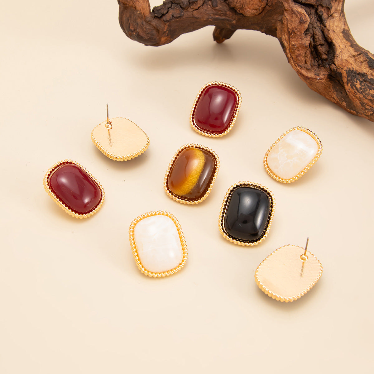 Vintage Gradient Gemstone Square Plated Alloy Ring for Women