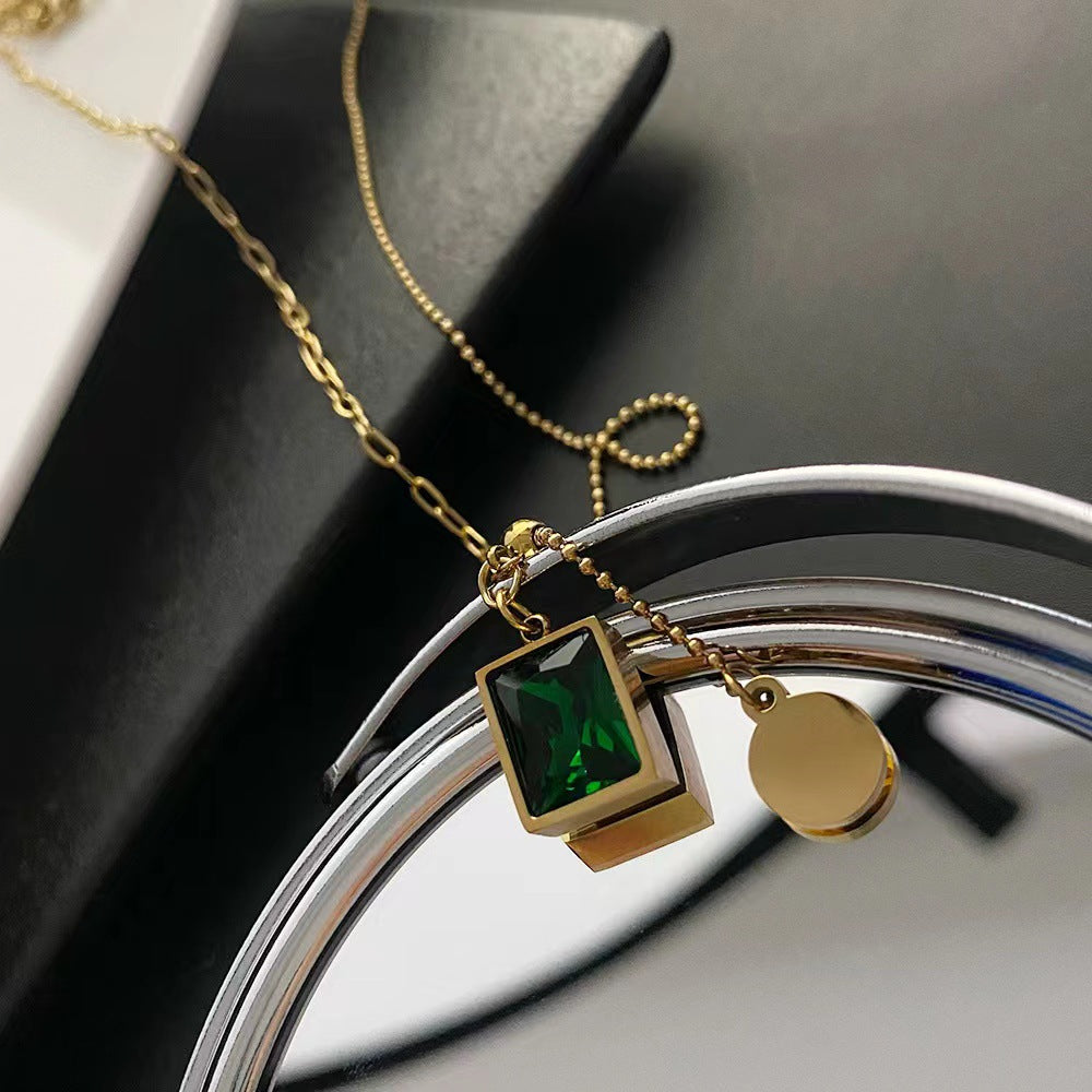 Vintage Emerald Green Geometric Pendant Necklace for Women Adjustable Titanium Steel Snake Chain Minimalist Cold Tone Collar Necklace Summer New