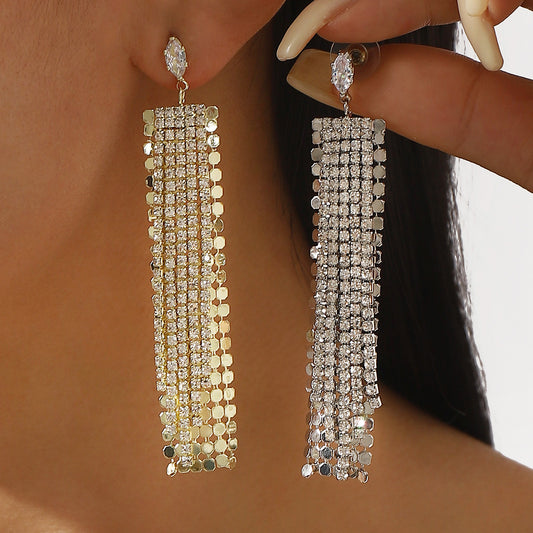 Orecchini a cerchio geometrici in lega con strass intarsiati da donna, gioielli da festa di lusso leggeri alla moda da ufficio