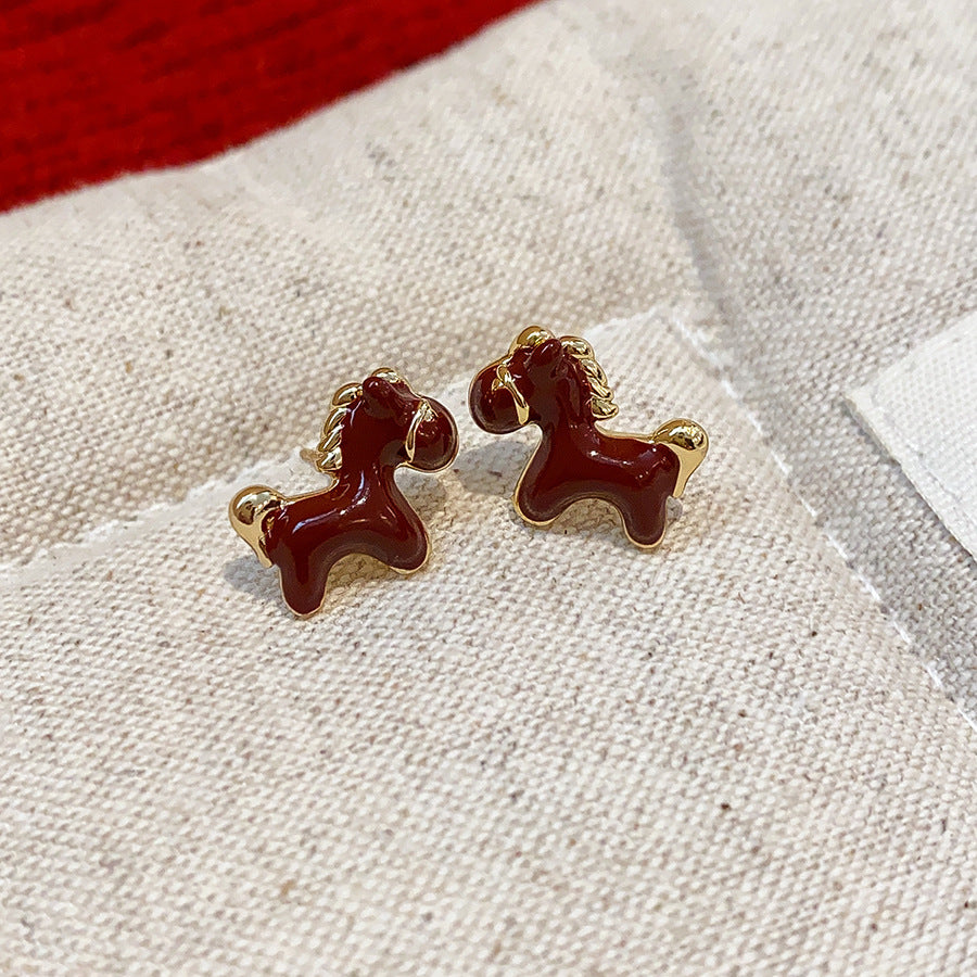 Pendientes de tuerca flocados con forma de caballo estilo lujo con perlas en plata de ley 925 bañada en oro de 18 quilates para mujer