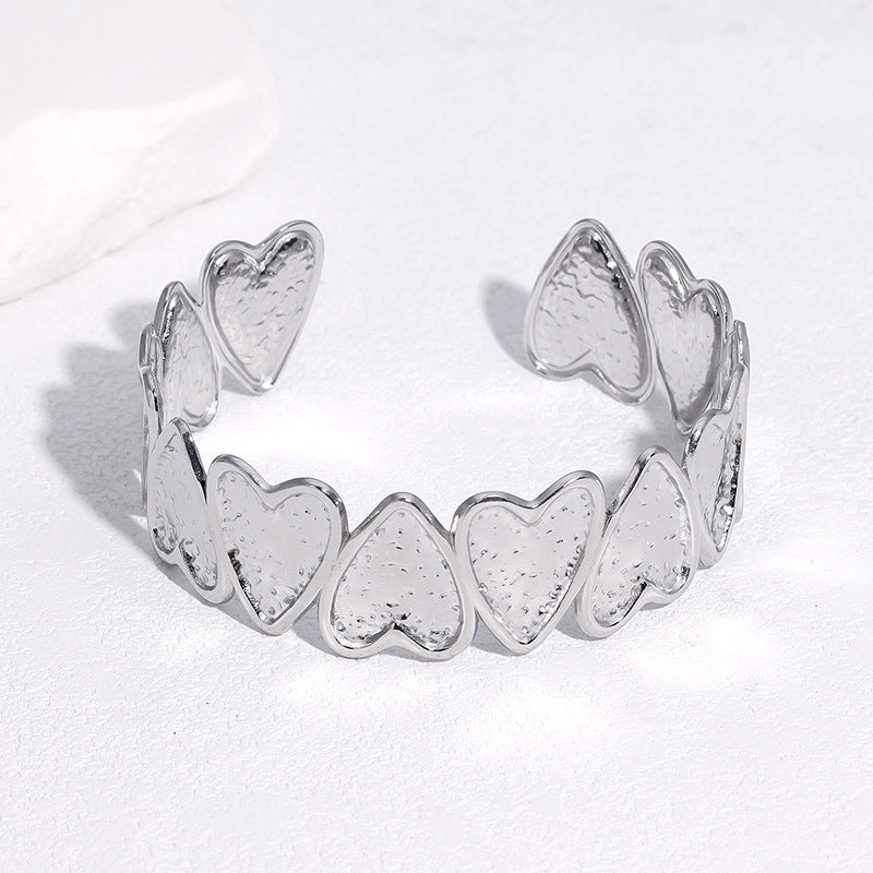Minimalist Sweet Heart Shaped Gold Plated Stainless Steel Bracelet