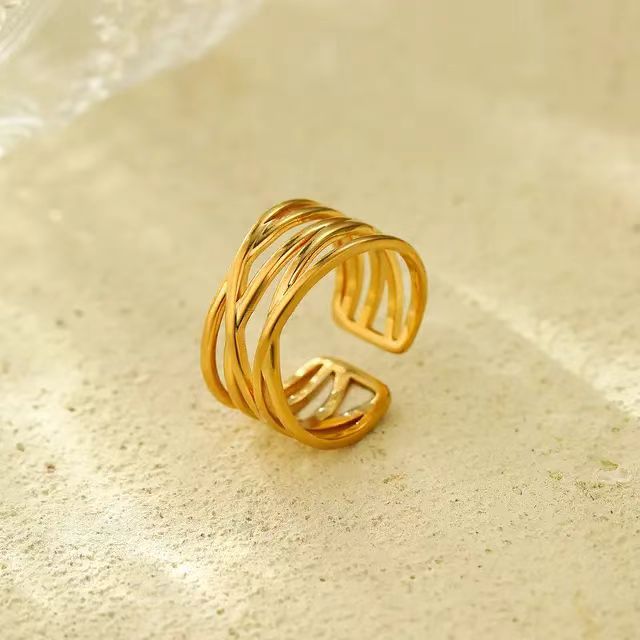 Anello Aperto Geometrico Minimalista da Donna in Acciaio Inossidabile, Placcato Oro 18K, Ipoallergenico e Resistente allo Sbiadimento