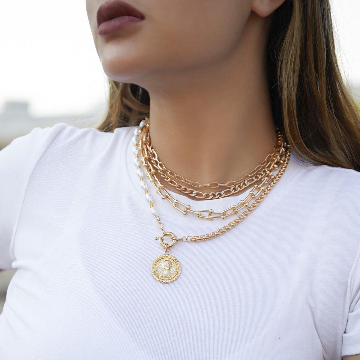 Vintage Punk Bohemian Geometric Hollow U-Clasp Alloy Imitation Pearl Ball Chain Necklace for Women