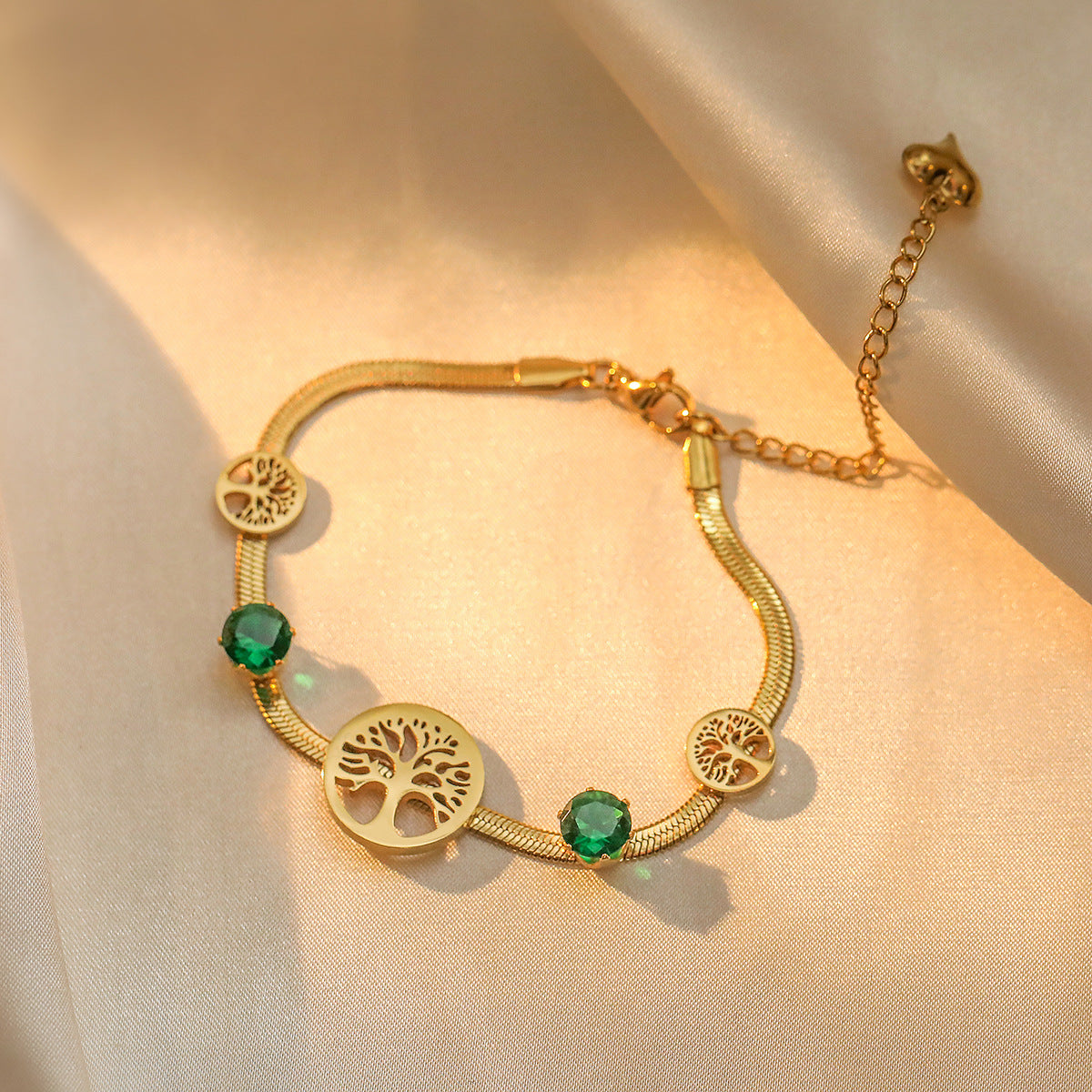 Bracciale Albero della Vita Geometrico alla Moda da Donna in Acciaio al Titanio con Placcatura in Oro e Intarsio di Zirconi