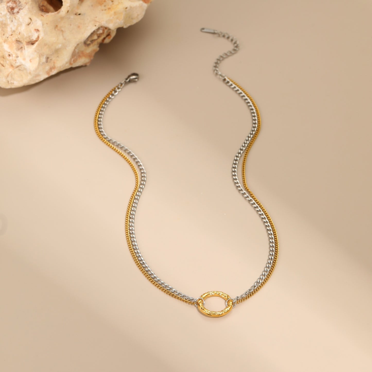 Collar de acero inoxidable geométrico minimalista punk con acabado chapado para mujer