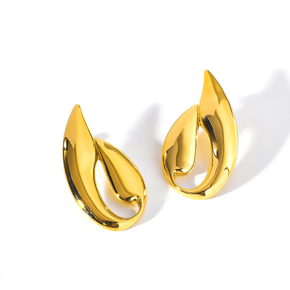 Minimalist Geometric Stainless Steel Earrings with 18K Vacuum Plating for Women — Irregular Shape Lightweight Luxury Ear Studs