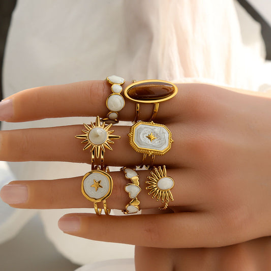 Minimalist Stainless Steel Heart-Shaped Ring for Women with Gold Plating and Geometric Floral Accent