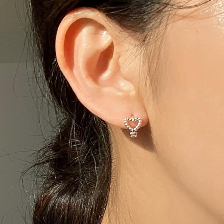 Orecchini a Cuore Minimalisti da Donna in Argento Sterling 925 con Intarsio di Perle