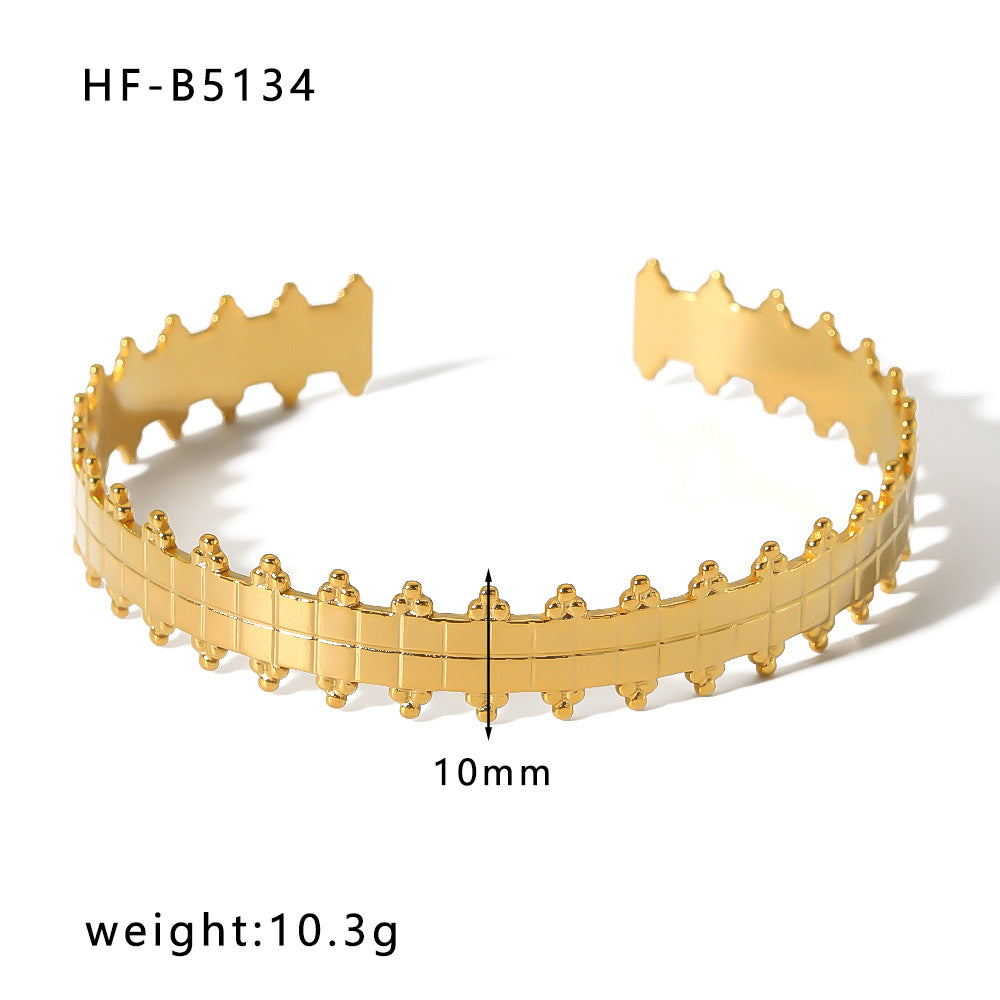 Adjustable Open Bangle Bracelet for Women in Stainless Steel with 18K Gold Plating, Hollow-Out Design, Textured Chain and Irregular Woven Pattern